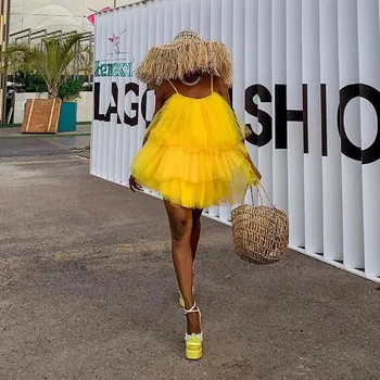 Geltonos Spalvos Tiulio Suknelės Su Camisole Skirtingų Mini Ilgis Šalis Suknelė Naujųjų Metų Pagal Užsakymą